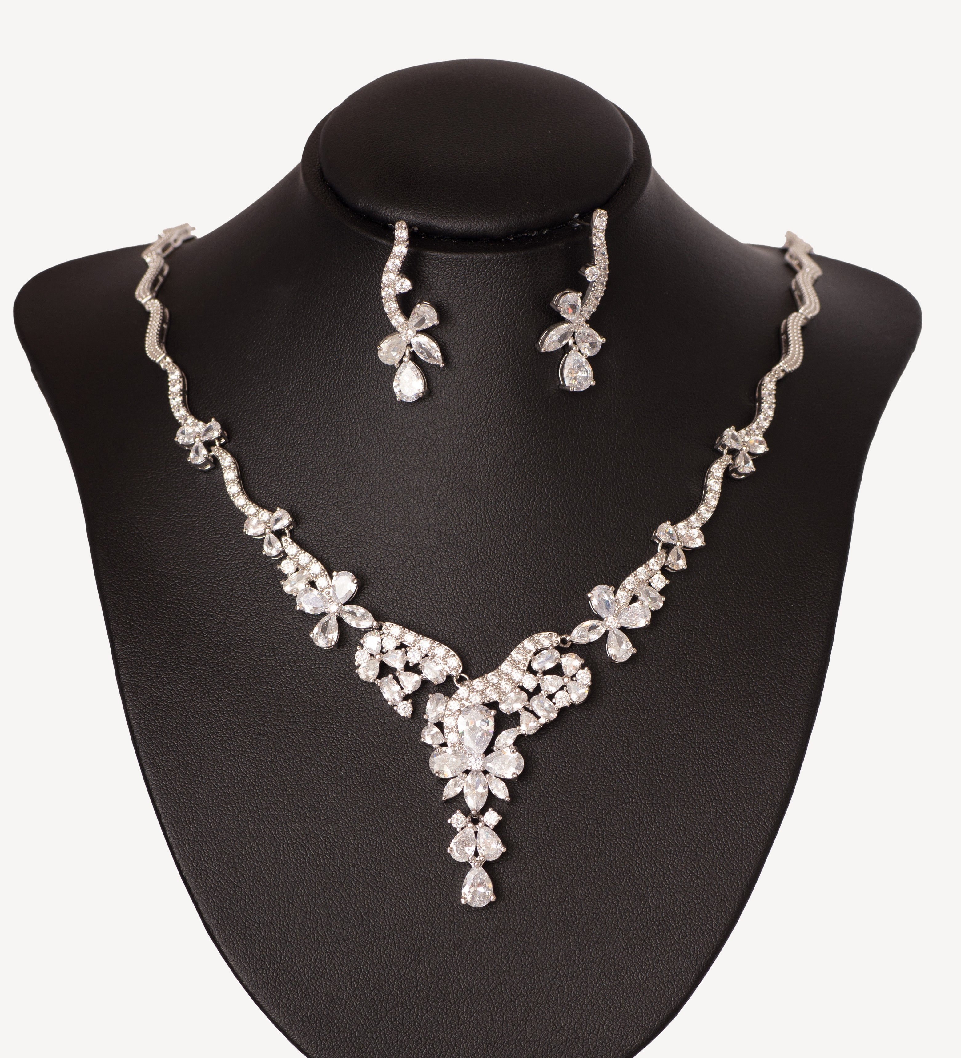 Necklace popular and Earrings Set