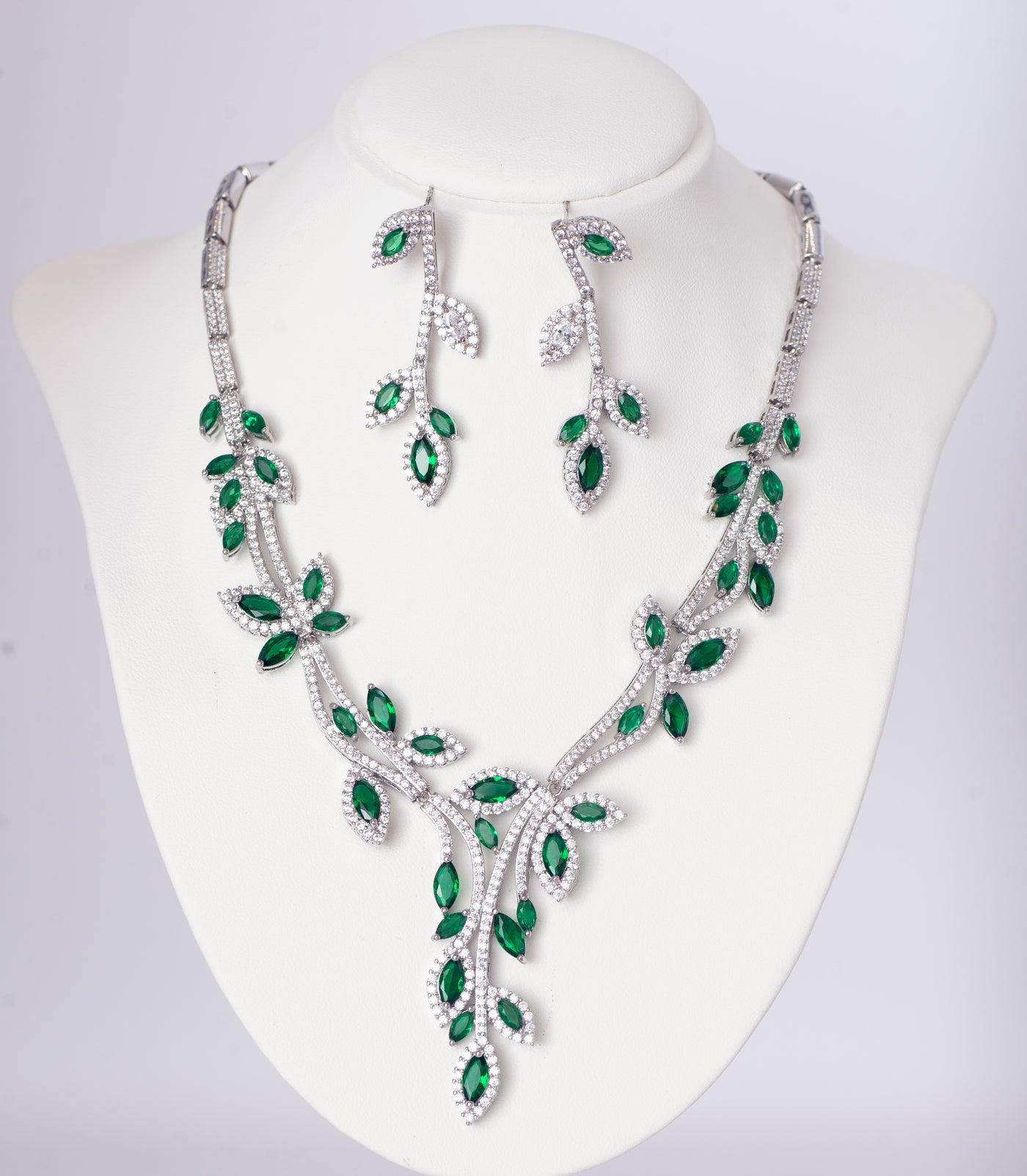 necklace and earring set